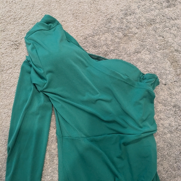 One Shoulder Emerald Green Dress with Side Slit Medium - Picture 3 of 3